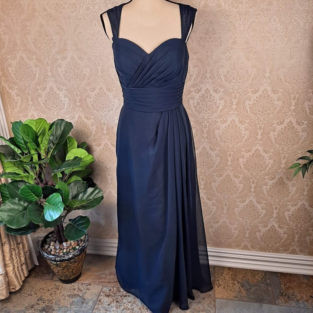 DaVinci Size 6 Navy Blue Floor Length Gown Sweetheart Neckline Sheer St…